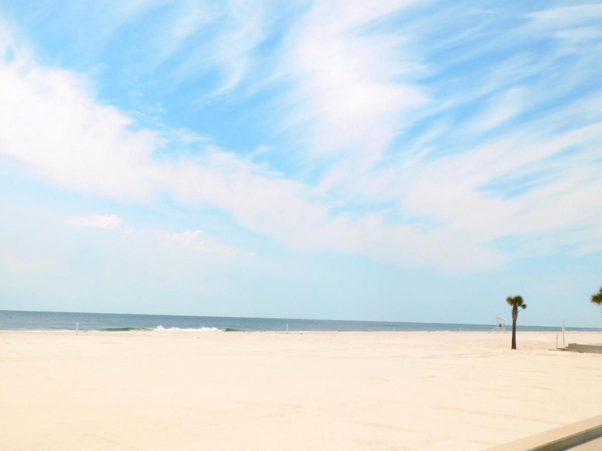 Budget Friendly Condo Within Walking Distance To The Beach! Галф Шорс Екстериор снимка