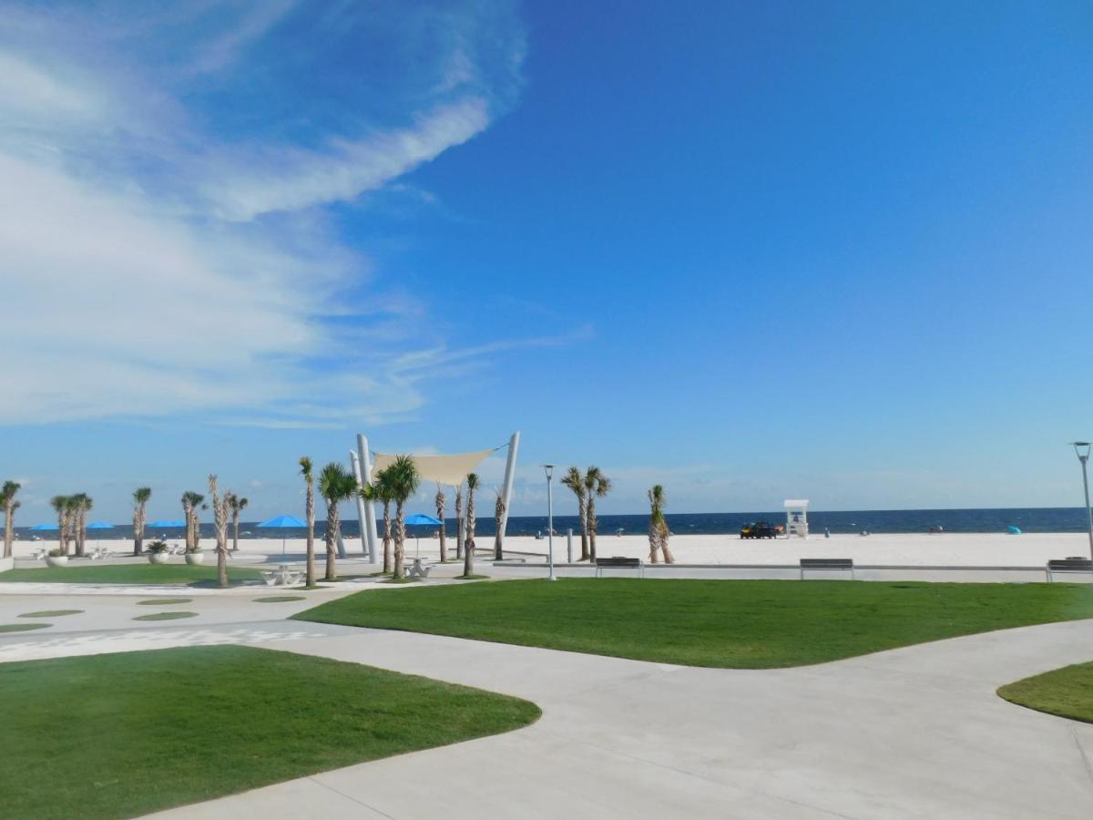 Budget Friendly Condo Within Walking Distance To The Beach! Галф Шорс Екстериор снимка